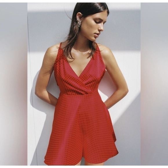 ZARA RED BLACK SPOTTED POLKA DOT SATIN TIE BACK SKATER A LINE TEA DRESS SIZE S - Picture 11 of 11